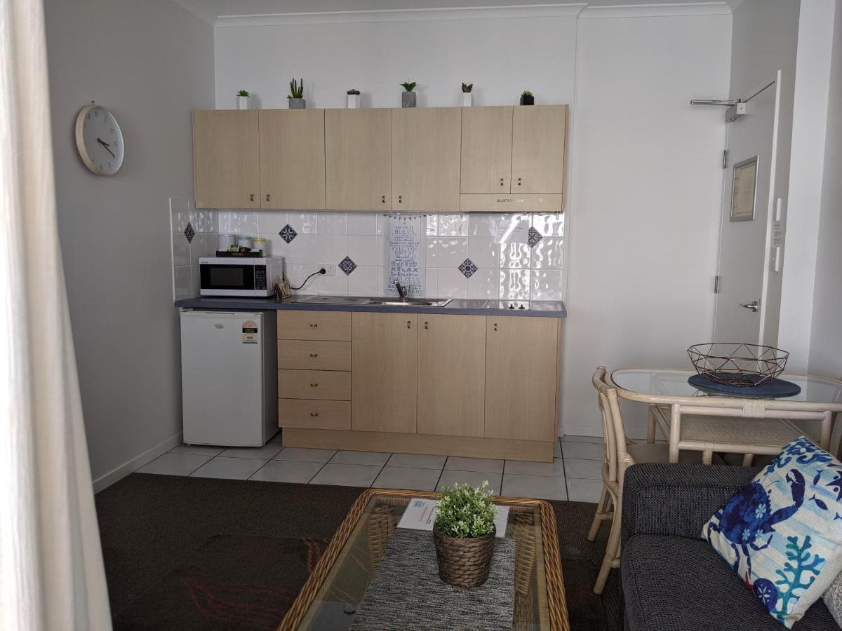 Moorings Beach Resort Caloundra Exterior photo