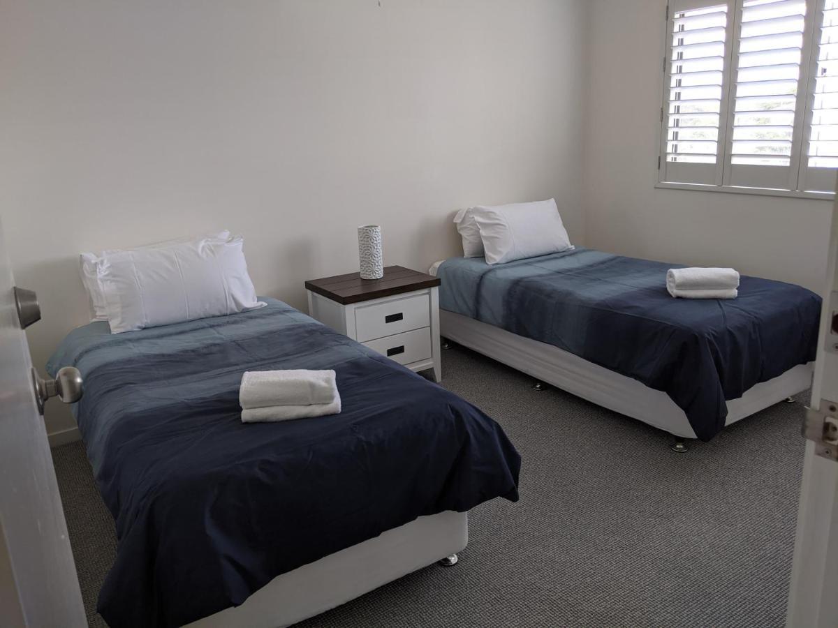 Moorings Beach Resort Caloundra Exterior photo