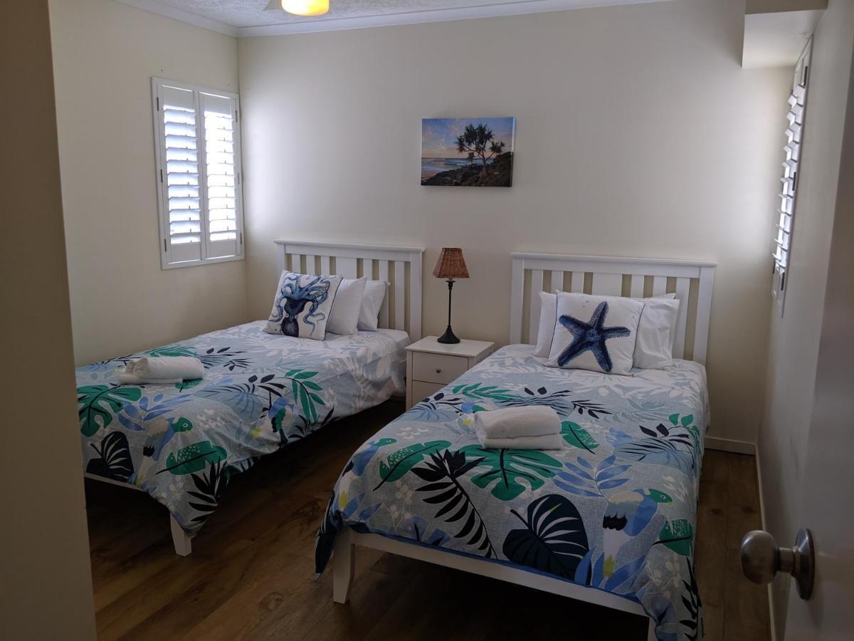 Moorings Beach Resort Caloundra Exterior photo