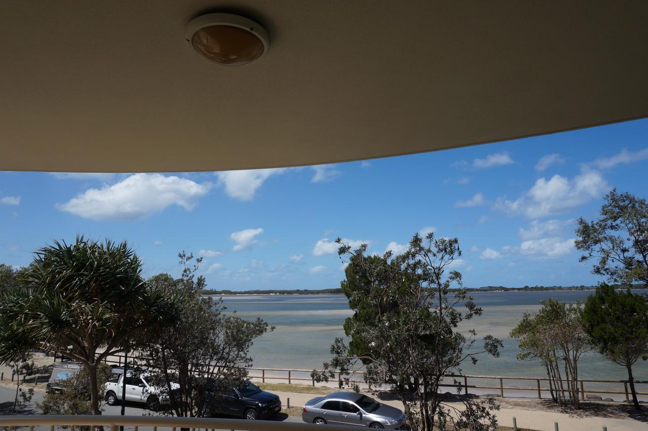 Moorings Beach Resort Caloundra Exterior photo