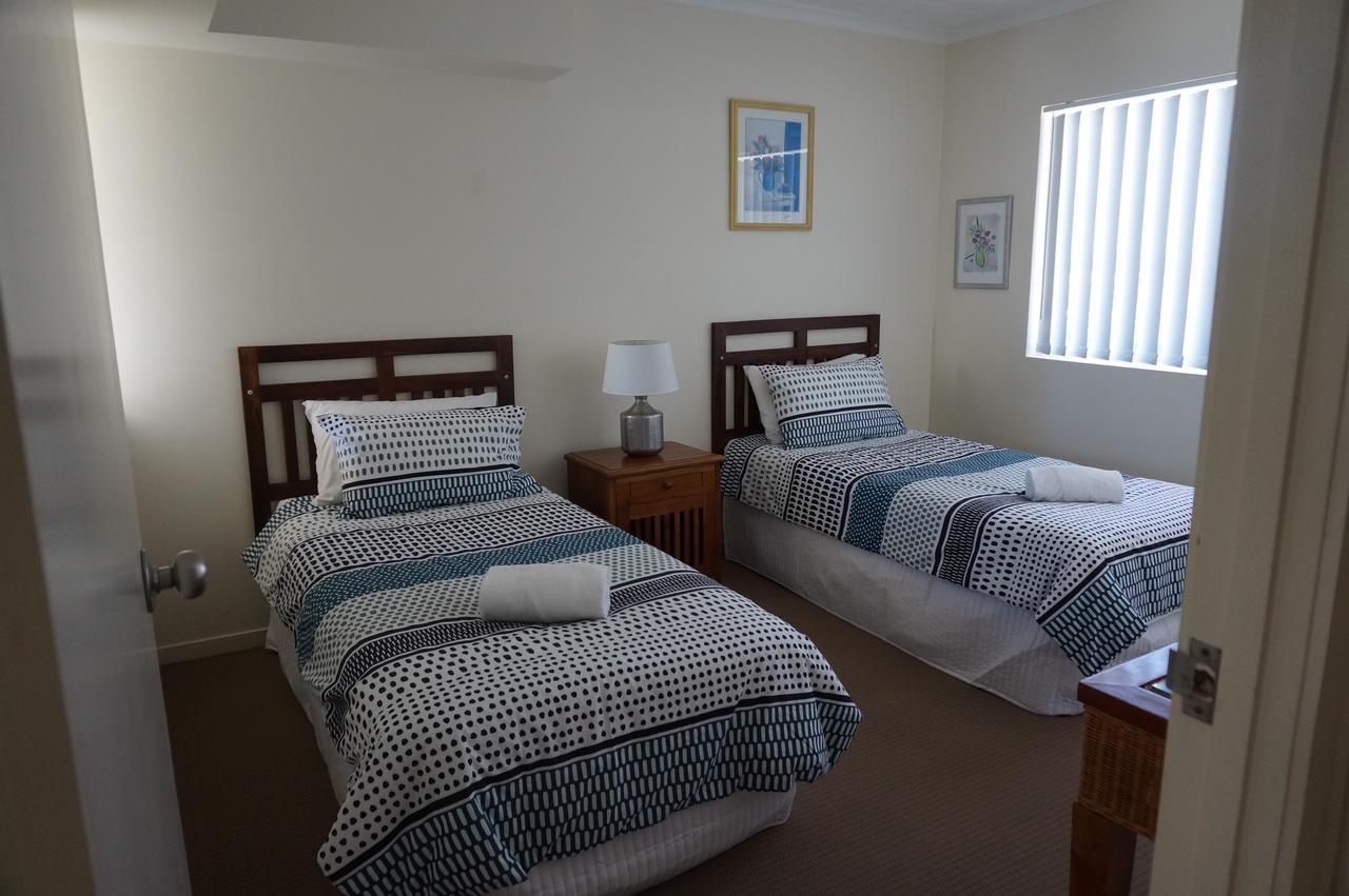 Moorings Beach Resort Caloundra Exterior photo