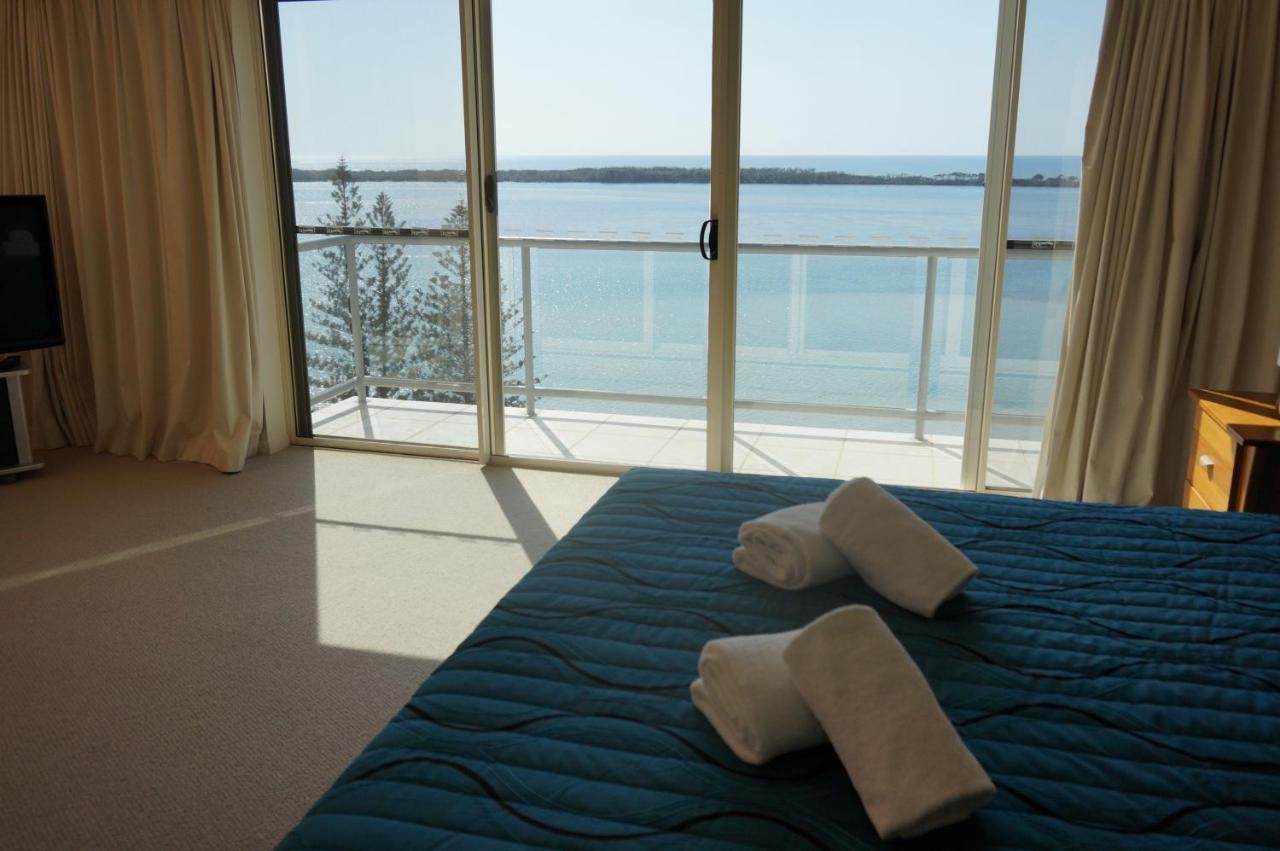 Moorings Beach Resort Caloundra Exterior photo